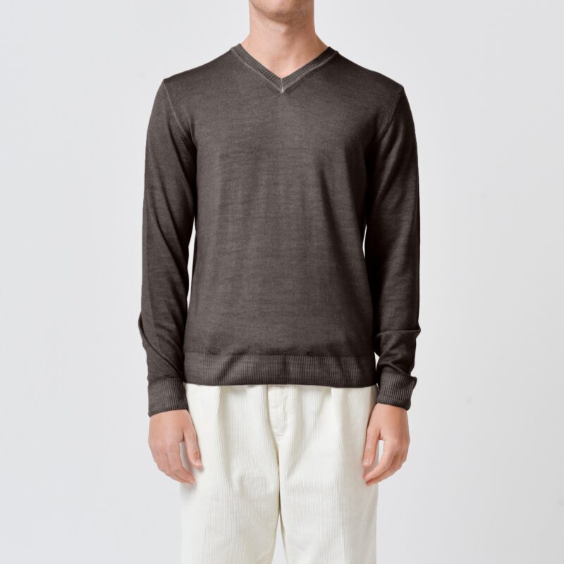artelas Wick V-Neck Sweater – Extrafine Merino Wool in Cliff Grey